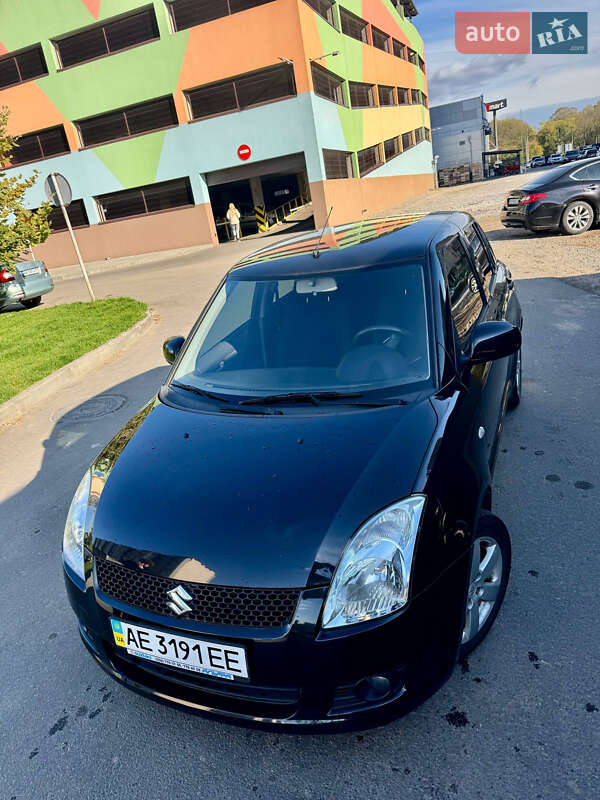 Хетчбек Suzuki Swift 2008 в Дніпрі