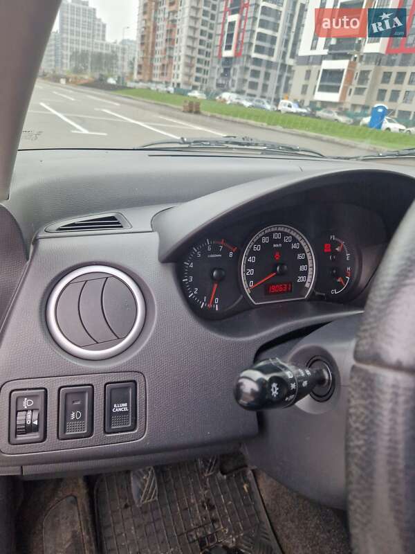 Хетчбек Suzuki Swift 2008 в Києві фото 16 Хетчбек Suzuki Swift 2008 в Києві