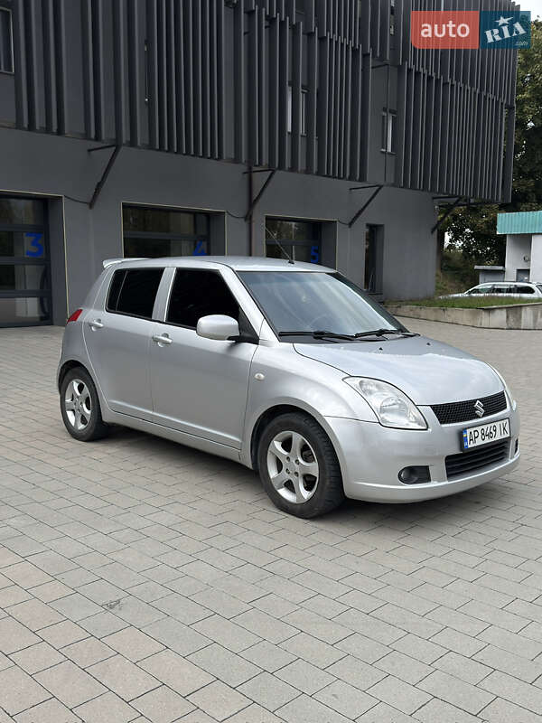 Хетчбек Suzuki Swift 2007 в Львові