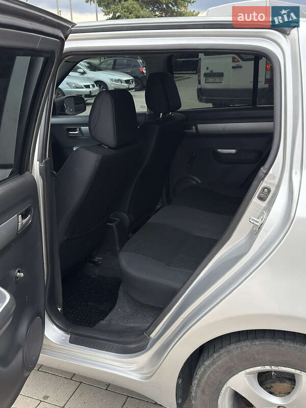 Хетчбек Suzuki Swift 2007 в Львові