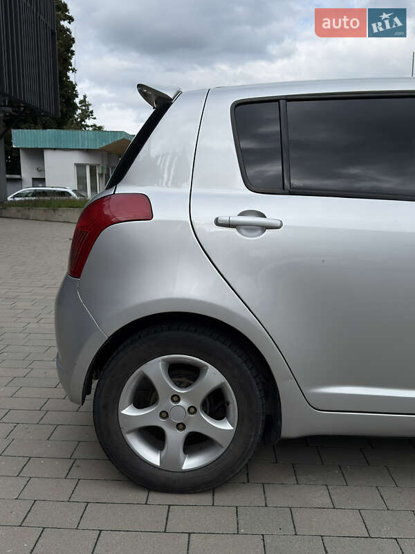 Хетчбек Suzuki Swift 2007 в Львові