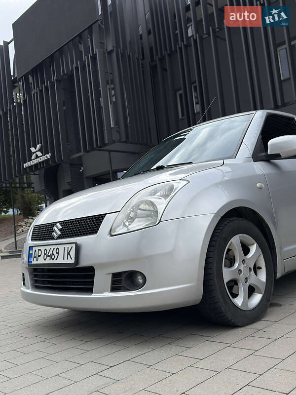 Хетчбек Suzuki Swift 2007 в Львові