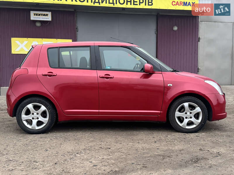 Хэтчбек Suzuki Swift 2006 в Черкассах