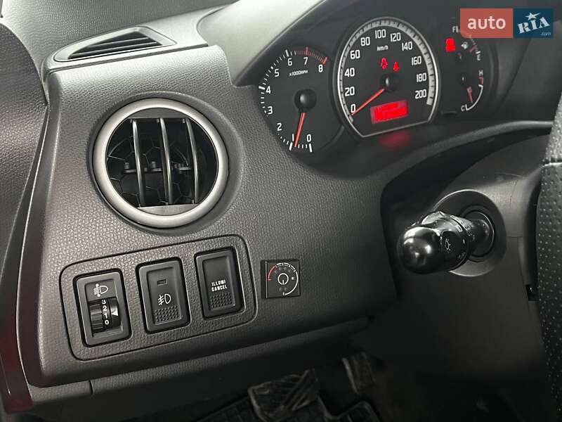 Хетчбек Suzuki Swift 2006 в Дніпрі фото 16 Хетчбек Suzuki Swift 2006 в Дніпрі