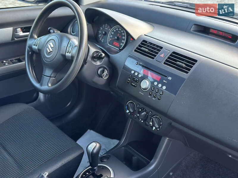 Хетчбек Suzuki Swift 2006 в Старокостянтинові