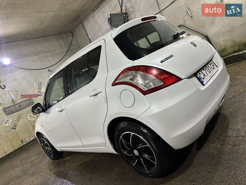 Хэтчбек Suzuki Swift 2011 в Звенигородке