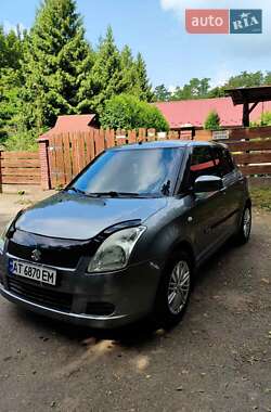 Хетчбек Suzuki Swift 2008 в Тлумачі