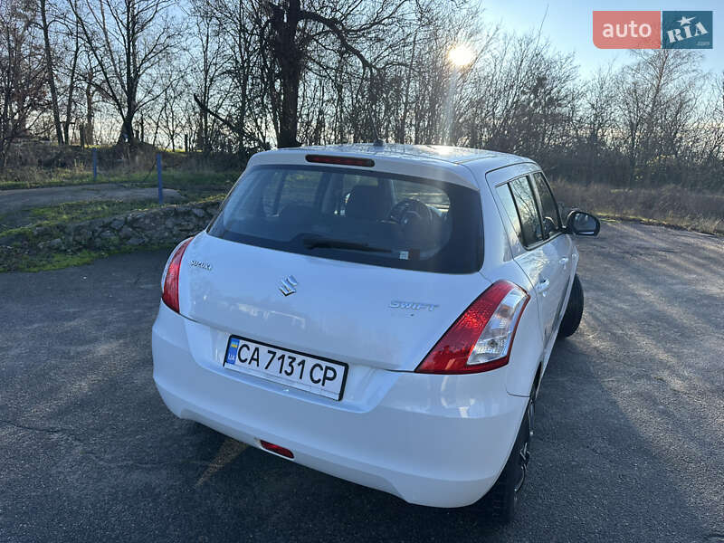 Хетчбек Suzuki Swift 2011 в Звенигородці