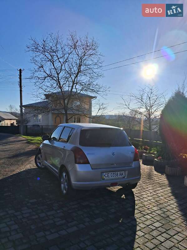 Хетчбек Suzuki Swift 2008 в Чернівцях