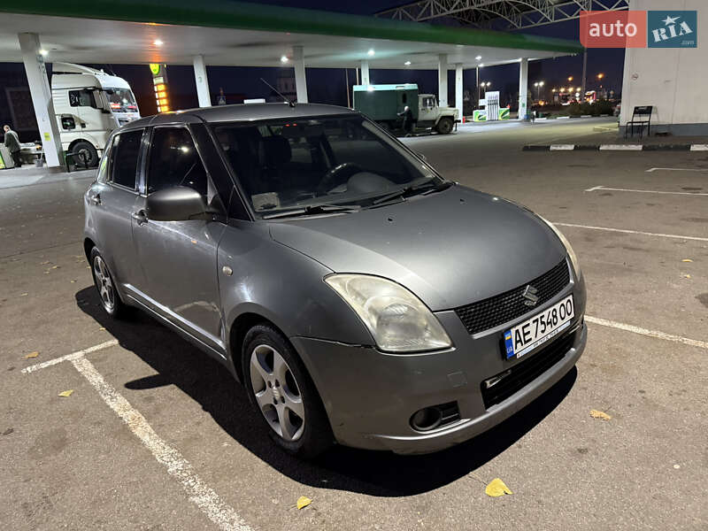 Хэтчбек Suzuki Swift 2005 в Днепре