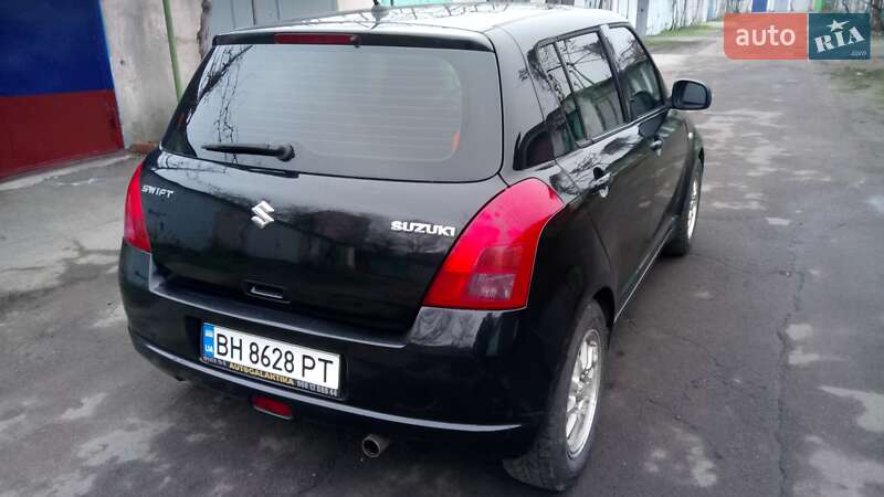 Хетчбек Suzuki Swift 2007 в Чорноморську