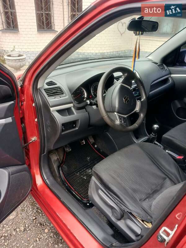 Хэтчбек Suzuki Swift 2011 в Харькове