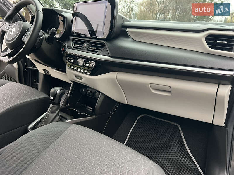 Хэтчбек Suzuki Swift 2024 в Виннице