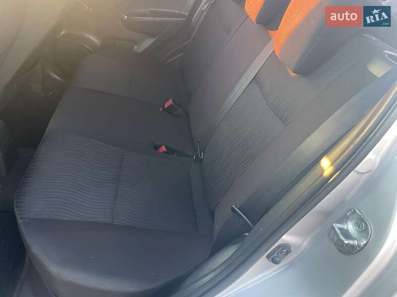 Хэтчбек Suzuki Swift 2011 в Киеве фото 14 Хэтчбек Suzuki Swift 2011 в Киеве