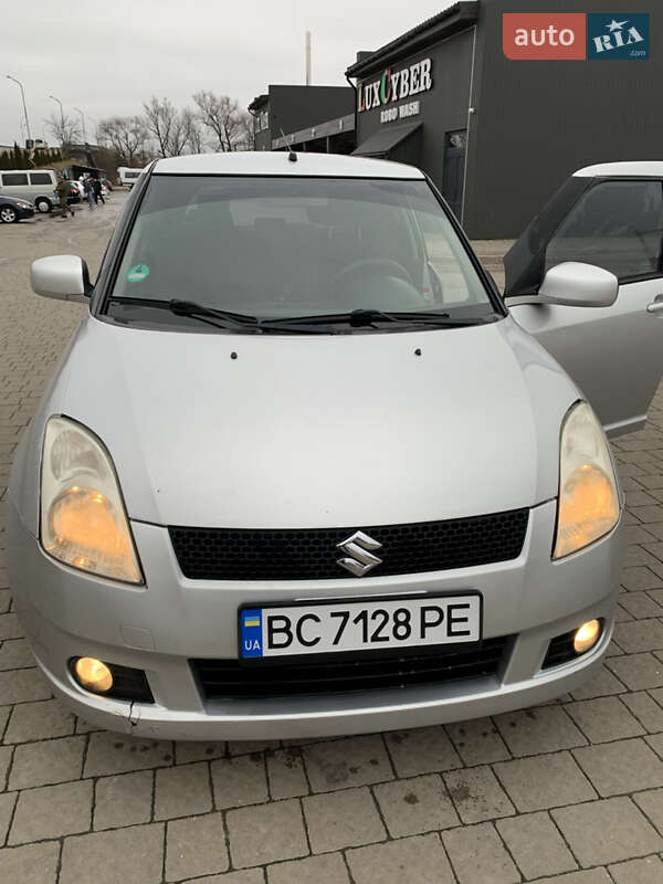 Хэтчбек Suzuki Swift 2005 в Дрогобыче фото 15 Хэтчбек Suzuki Swift 2005 в Дрогобыче