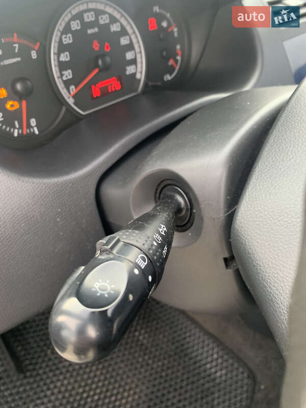 Хэтчбек Suzuki Swift 2005 в Дрогобыче