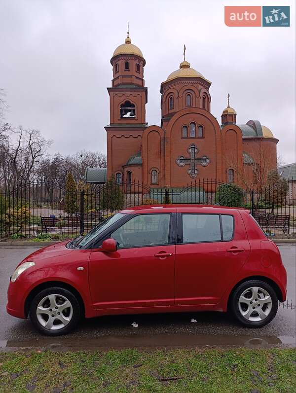 Хетчбек Suzuki Swift 2007 в Кривому Розі