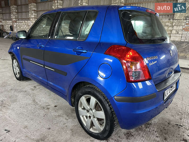 Хэтчбек Suzuki Swift 2009 в Тульчине