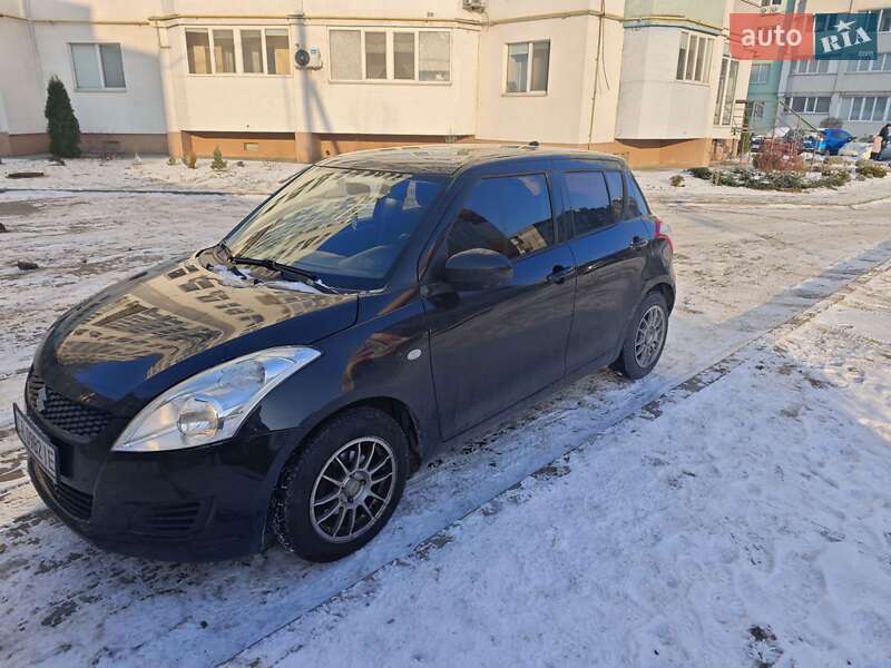 Хэтчбек Suzuki Swift 2012 в Черкассах