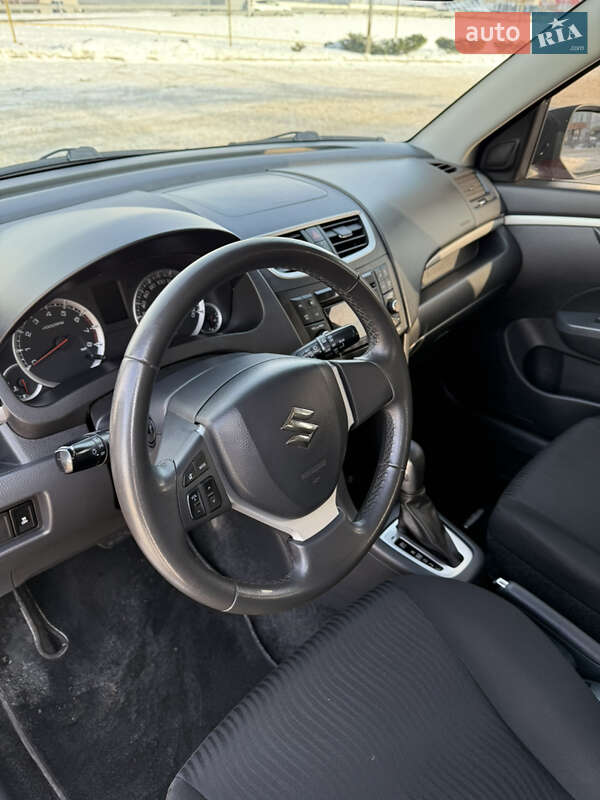 Хэтчбек Suzuki Swift 2011 в Киеве фото 11 Хэтчбек Suzuki Swift 2011 в Киеве