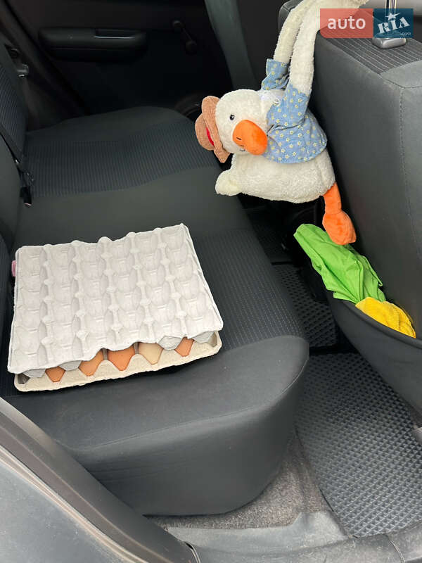 Хетчбек Suzuki Swift 2008 в Одесі фото 23 Хетчбек Suzuki Swift 2008 в Одесі