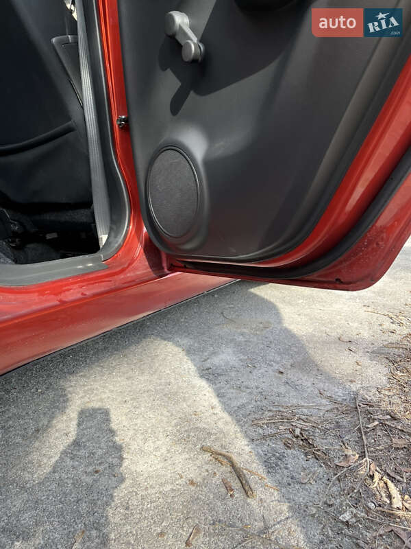 Хетчбек Suzuki Swift 2009 в Дніпрі фото 15 Хетчбек Suzuki Swift 2009 в Дніпрі