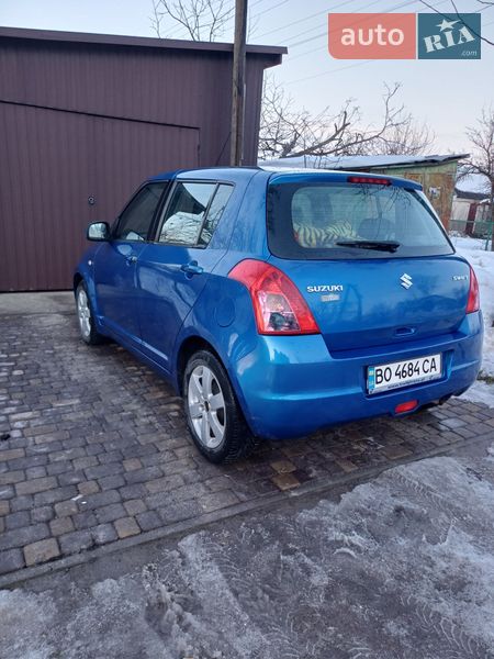 Хэтчбек Suzuki Swift 2009 в Лановцах