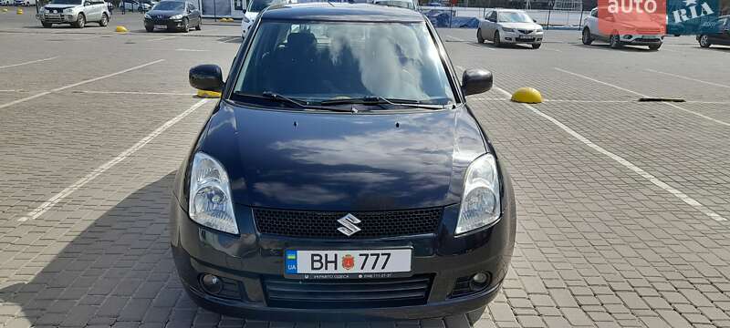 Хэтчбек Suzuki Swift 2006 в Одессе