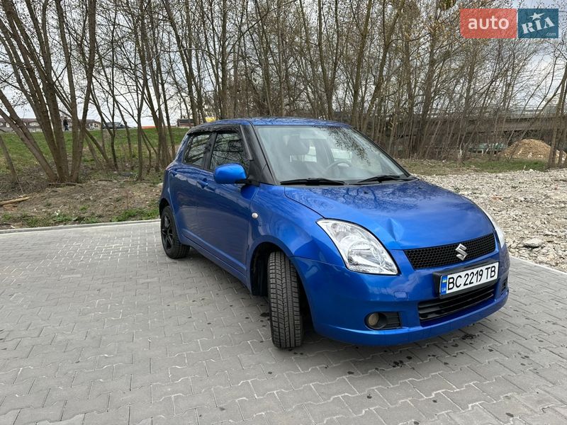 Хэтчбек Suzuki Swift 2006 в Львове