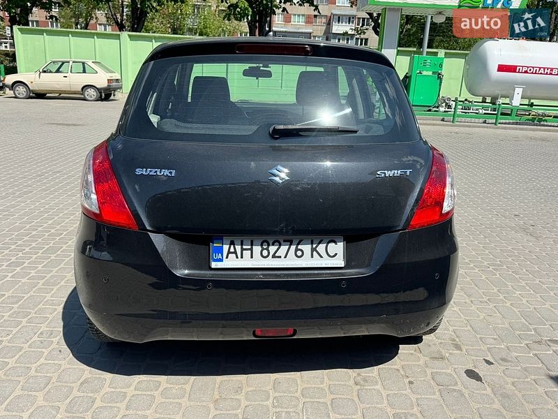 Хэтчбек Suzuki Swift 2012 в Тернополе