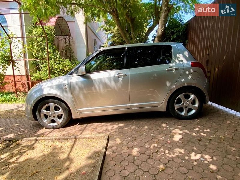 Хетчбек Suzuki Swift 2006 в Одесі