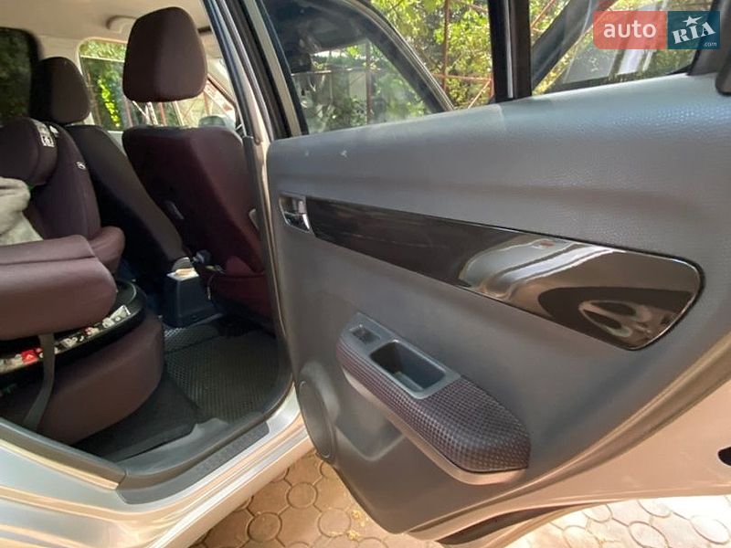 Хетчбек Suzuki Swift 2006 в Одесі