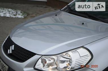 Позашляховик / Кросовер Suzuki SX4 2012 в 