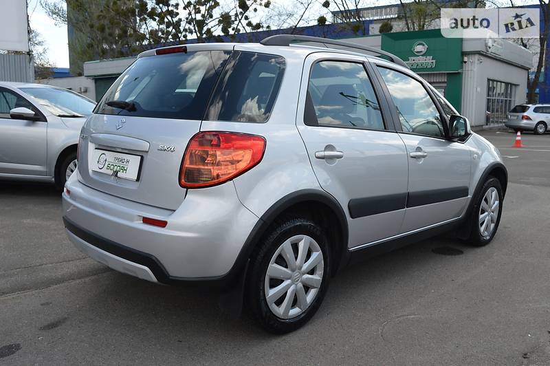 Хетчбек Suzuki SX4 2014 в Києві фото 3 Хетчбек Suzuki SX4 2014 в Києві