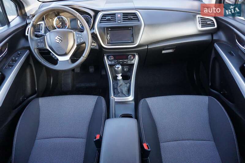 Внедорожник / Кроссовер Suzuki SX4 2014 в Луцке