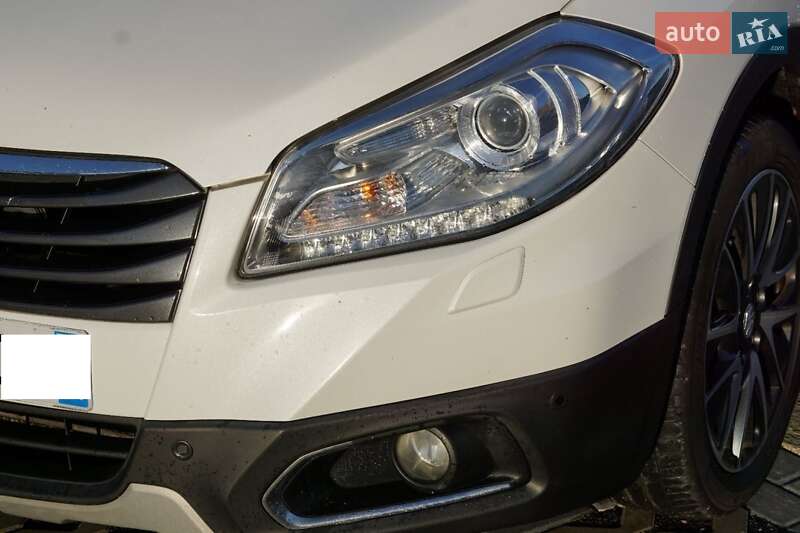 Внедорожник / Кроссовер Suzuki SX4 2014 в Луцке