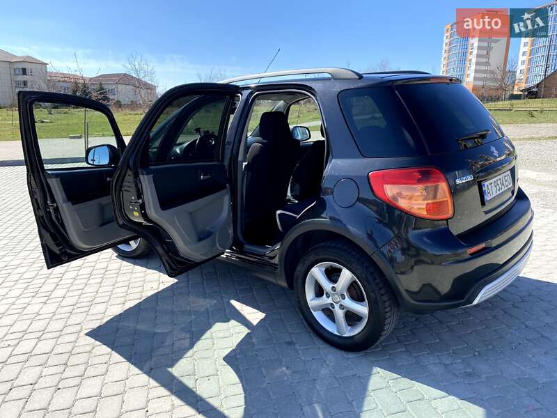 Внедорожник / Кроссовер Suzuki SX4 2008 в Ивано-Франковске
