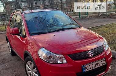 Позашляховик / Кросовер Suzuki SX4 2010 в 