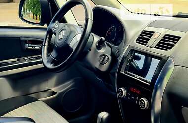 Хэтчбек Suzuki SX4 2011 в 