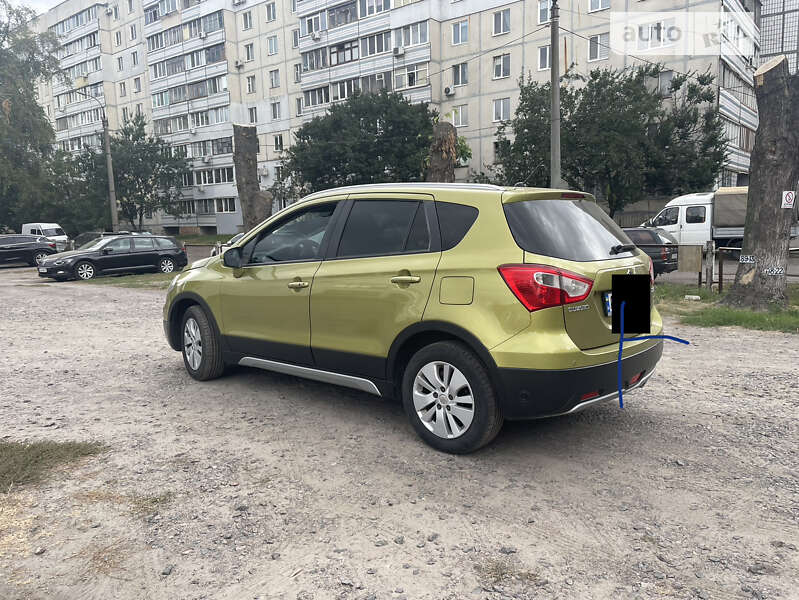 Внедорожник / Кроссовер Suzuki SX4 2014 в Черкассах
