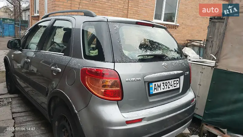 Suzuki SX4 2011