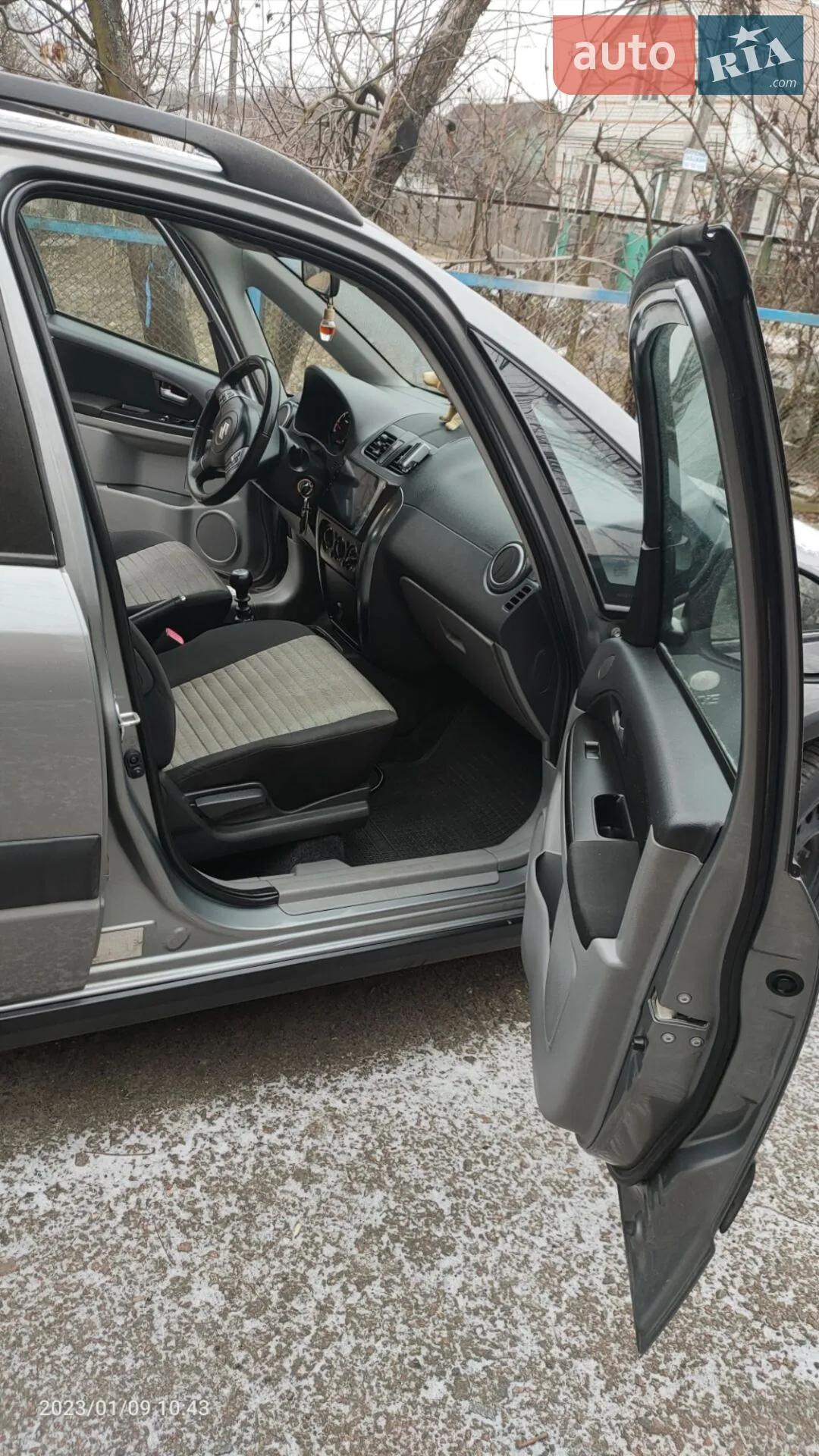 2011 Suzuki SX4 - мініатюра 20