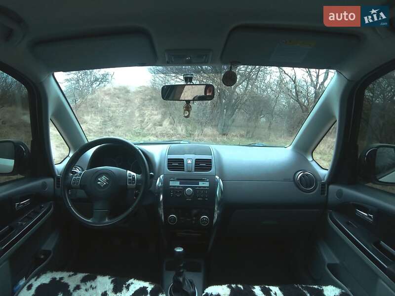 Седан Suzuki SX4 2013 в Светловодске
