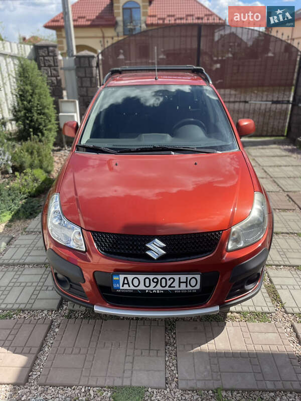 Позашляховик / Кросовер Suzuki SX4 2012 в Ужгороді