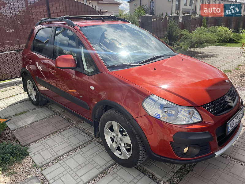 Позашляховик / Кросовер Suzuki SX4 2012 в Ужгороді