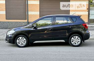 Внедорожник / Кроссовер Suzuki SX4 2014 в Харькове