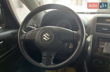 Седан Suzuki SX4 2008 в Червонограді