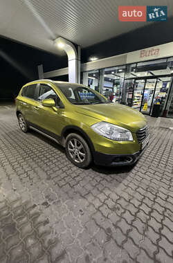 Внедорожник / Кроссовер Suzuki SX4 2014 в Одессе