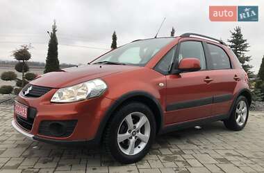 Позашляховик / Кросовер Suzuki SX4 2011 в Івано-Франківську