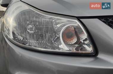 Седан Suzuki SX4 2010 в 